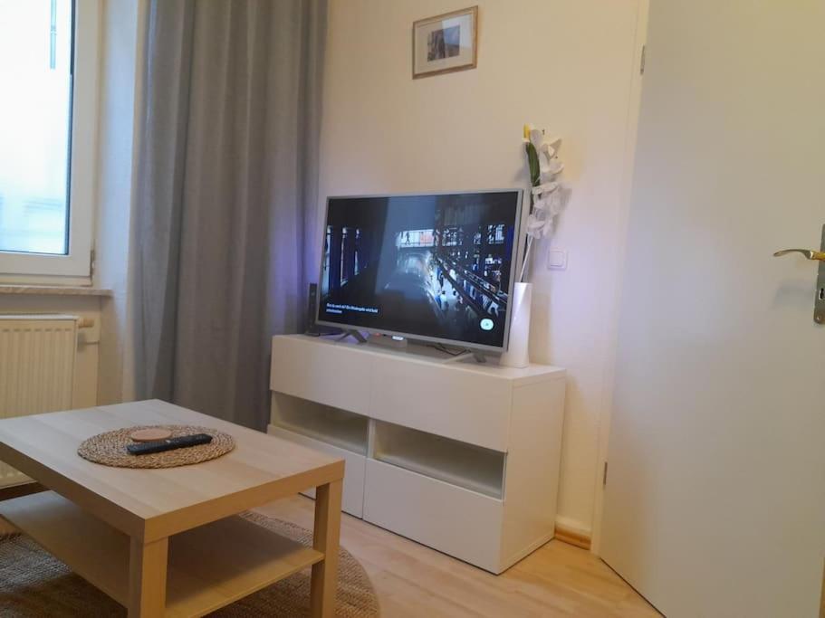 Zwei-Zimmer Wohnung In Wiesbadens Westend Exterior photo